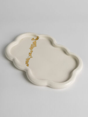CLOUD TRAY